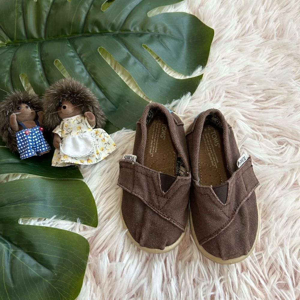 Toms Brown Flat Baby Shoes Sz 5